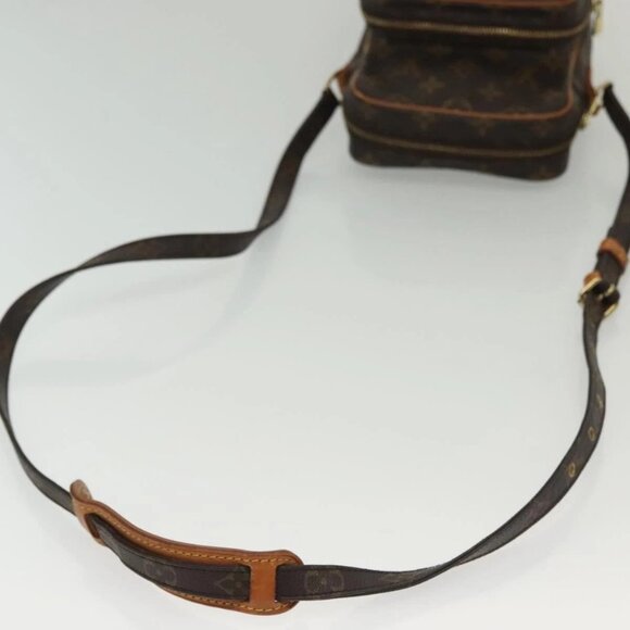 LOUIS VUITTON Monogram Amazon Shoulder Bag - Picture 6 of 16